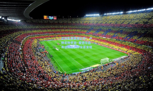 海星体育app-尘封影像震撼公开！卢顿主帅罗伯·爱德华兹青涩英超岁月全景呈现